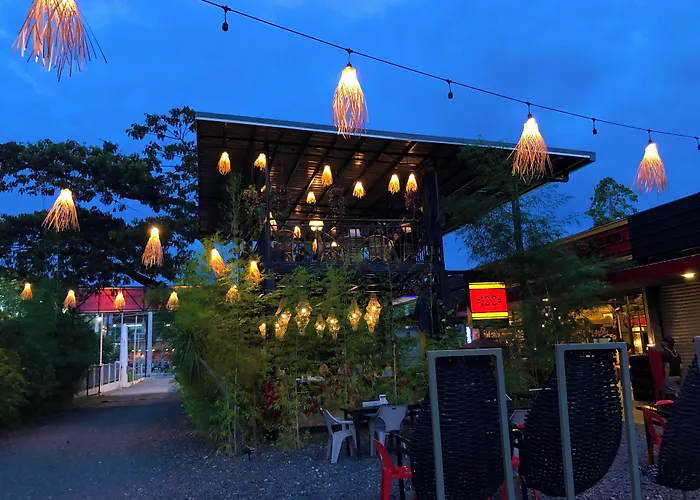 Cafe Moto Hostel Puerto Princesa