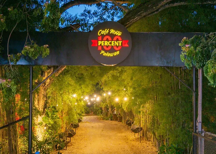 Cafe Moto Hostel Puerto Princesa
